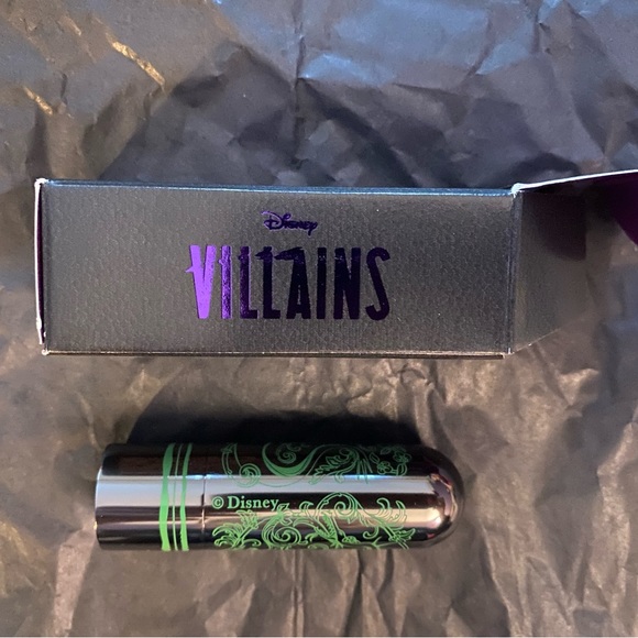 Besame Cosmetics Disney Villains Maleficent Wicked Rose Luxury Lipstick (BNIB) - Picture 5 of 8
